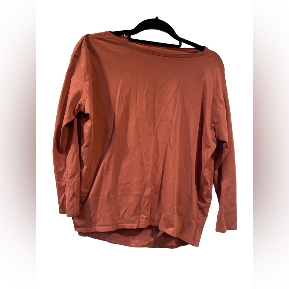33. Lululemon back in action long sleeve top Size 12/14